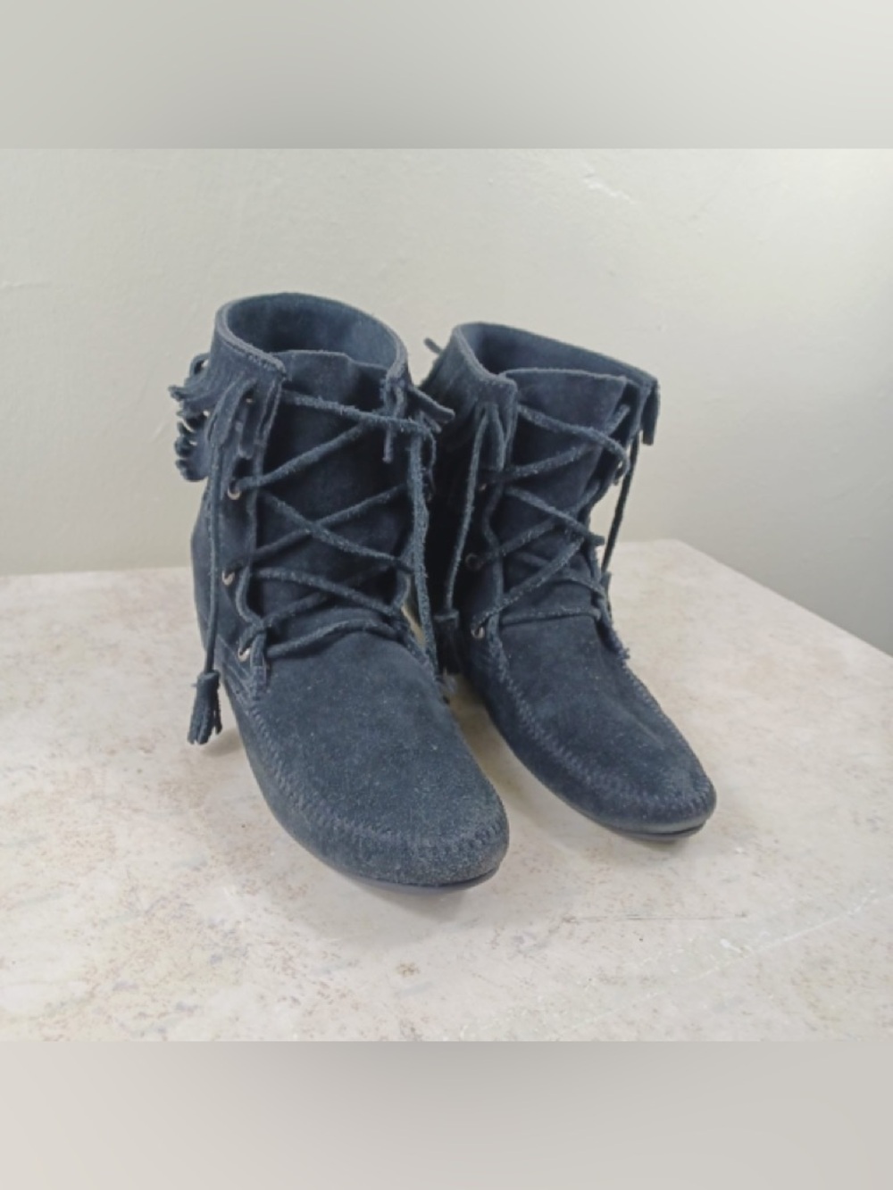 Minnetonka black Suede Fringe Lace-Up Moccasins - Picture 2 of 11
